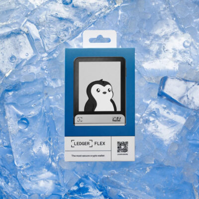 Апаратний гаманець для криптовалют Ledger Flex™ x Pudgy Penguins з Чохлом 7